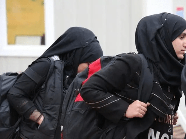 In Austria!!! Girls wear headscarves at school – out of fear – Allah's Willing Executioners