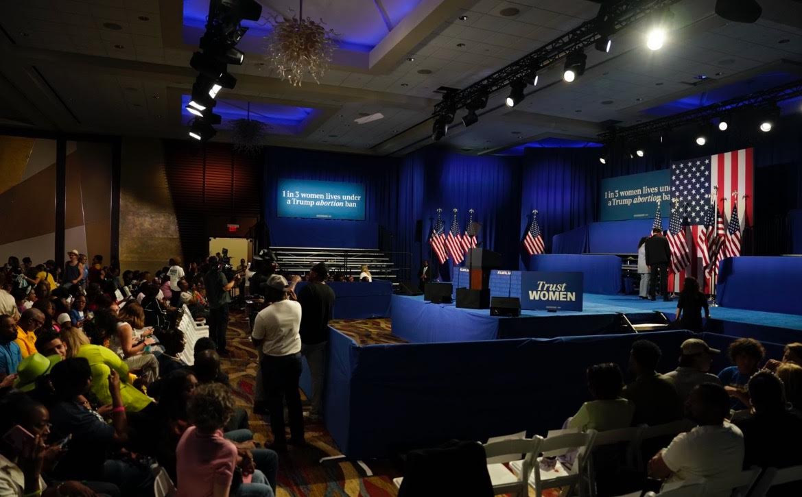 PATHETIC: Kamala Harris Holds Georgia Rally in Small Ballroom at Cobb Energy Performing Arts Centre Due to Low Attendance (VIDEO) | The Gateway Pundit | by Cristina Laila