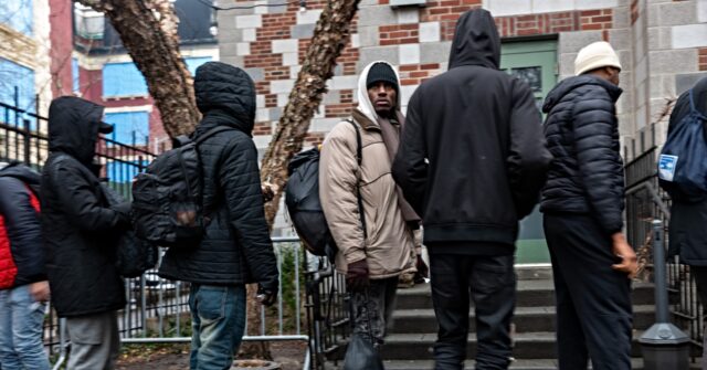 New York City Uses $5,000 Housing Grants to Keep Foreign Migrants