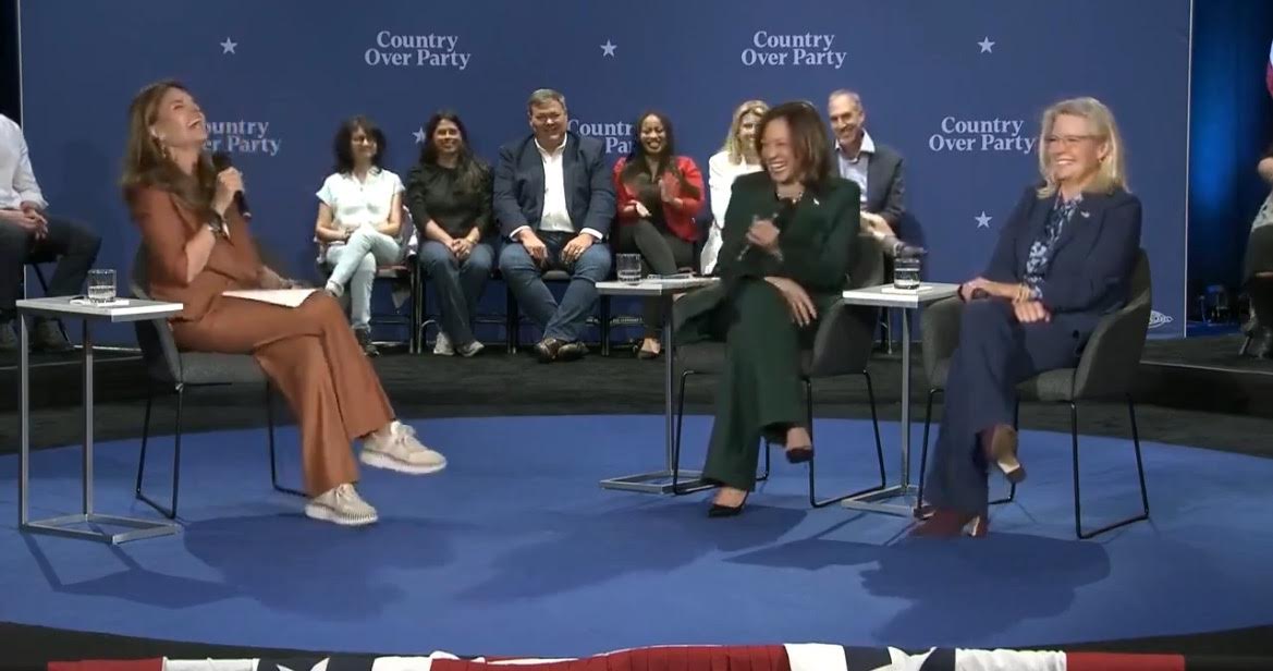 Moderator Admits Audience Can't Ask Questions at Kamala's Fake Town Hall with Liz Cheney Because the Questions are "Pre-Determined" (VIDEO) | The Gateway Pundit | by Cristina Laila