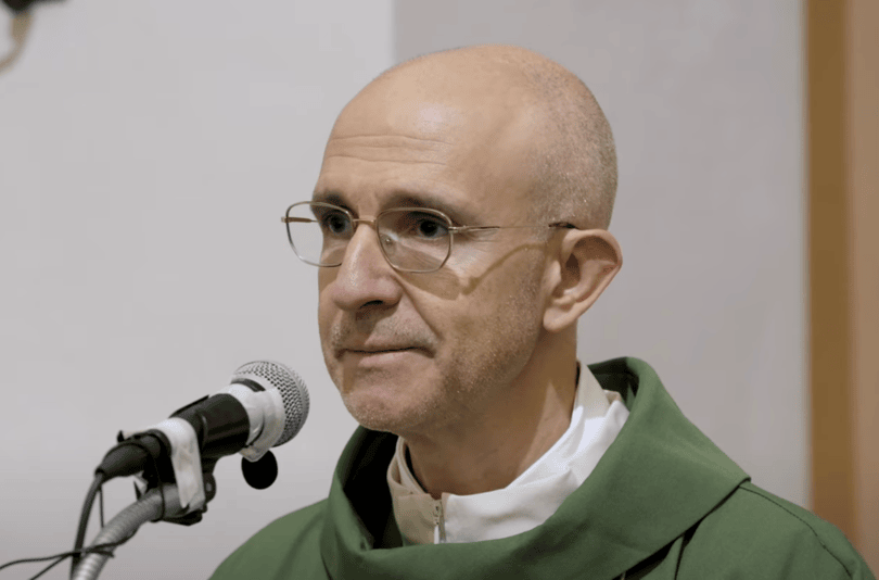 Prominent Italian priest claims Francis is not the pope in viral sermon – Allah's Willing Executioners