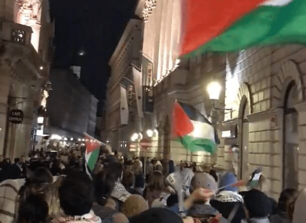 Austria: Leftists rally together with anti-Semites against the FPÖ – Allah's Willing Executioners