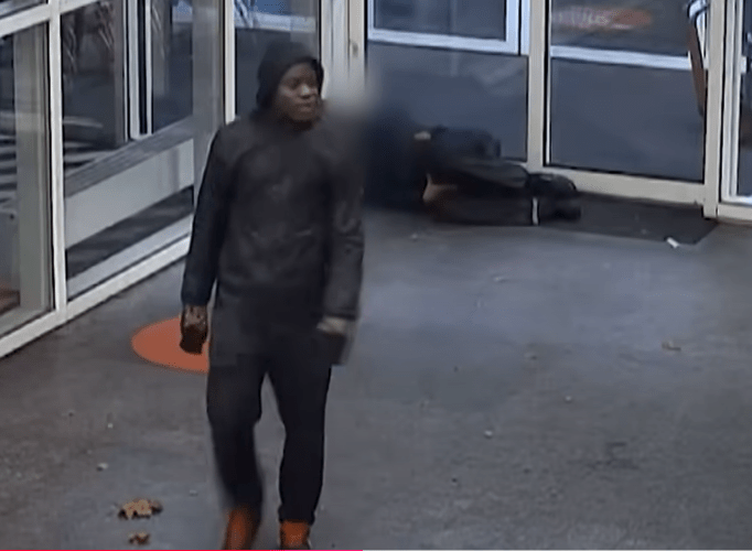 Barbaric crime in Rotterdam: A sleeping homeless man’s head is smashed in with a concrete block, the victim is in critical condition (Video) – Allah's Willing Executioners