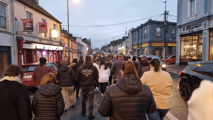 ‘It just beggars belief!’ Residents of Irish town hold vigil after alleged gang rape of 15-year-old boy – Allah's Willing Executioners