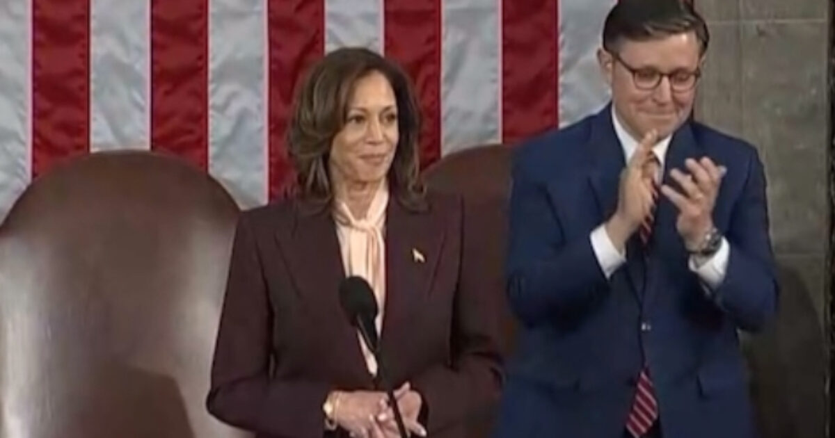 BRUTAL: GOP Lawmakers Give Humiliating Standing Ovation Interrupting Kamala Harris as She Reads Electoral Vote Totals and Confirms Her Own Loss, Kamala Looks Embarrassed (VIDEO) | The Gateway Pundit | by Jordan Conradson