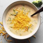 Recipe; Jennifer Banz: Keto Broccoli Cheese Soup – Ready in under 30 minutes!